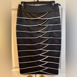 Stylish Black and White Women's Pencil Skirt
